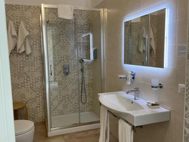 Alba D'Amore Hotel & Spa 兰佩杜萨 外观 照片