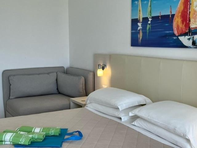 Alba D'Amore Hotel & Spa 兰佩杜萨 外观 照片