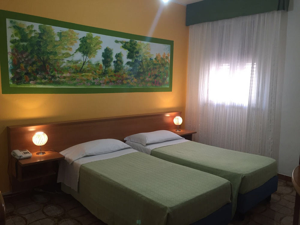 Alba D'Amore Hotel & Spa 兰佩杜萨 外观 照片